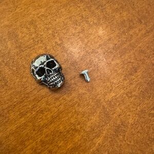 Silver Skull Stud Button Rivot